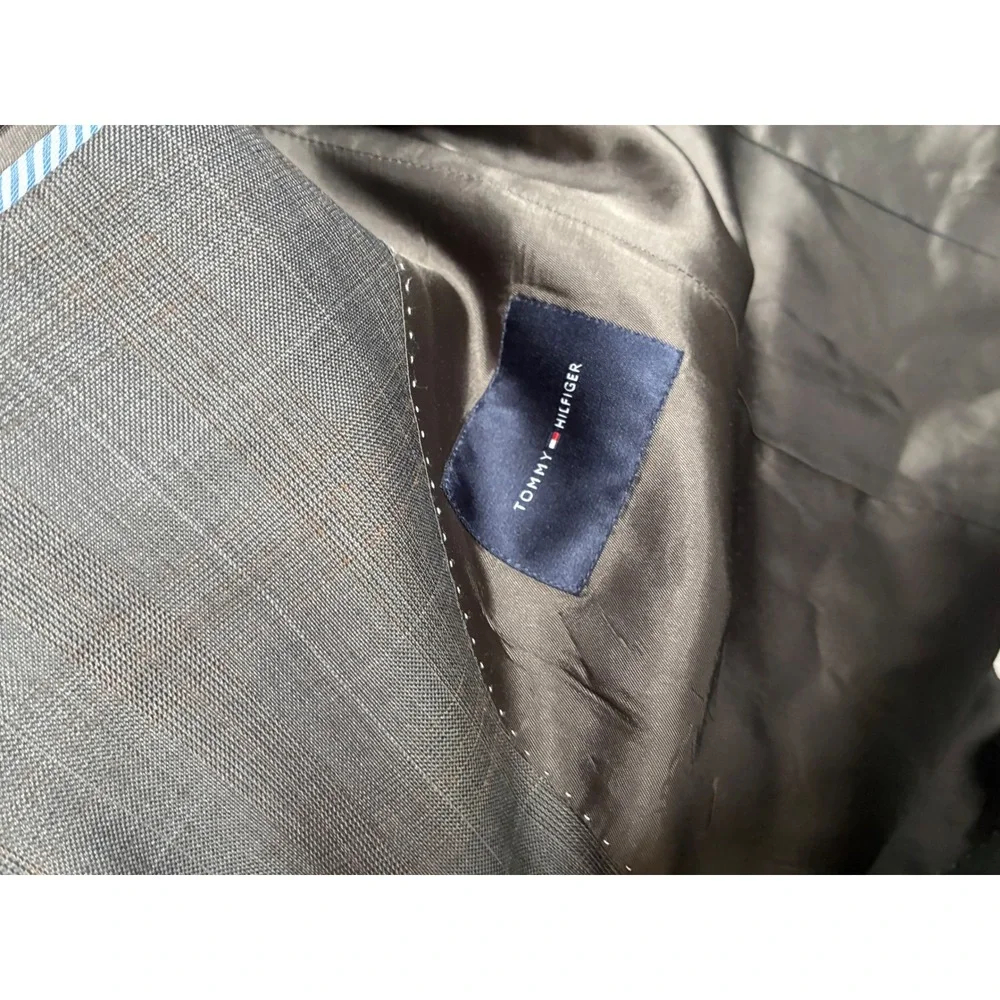 Tommy Hilfiger Mens 41R Grey Glen Plaid 100% Wool‎ 2-Button Blazer Sport Coat